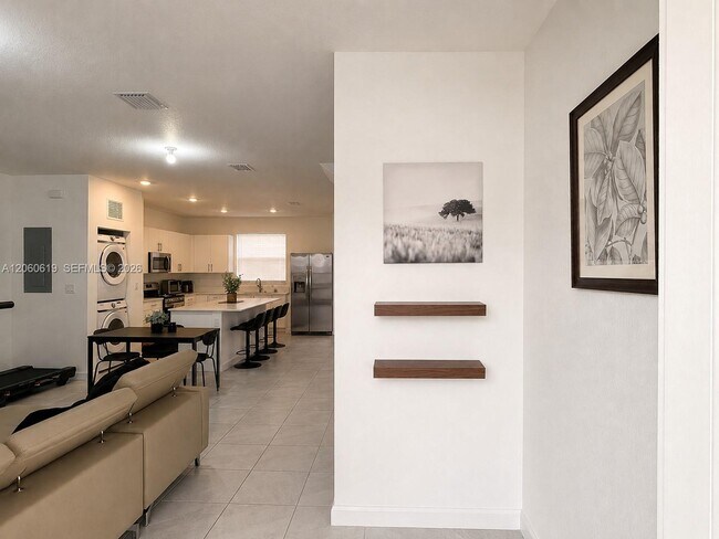 Foto del edificio - 126 NW 11th Ct