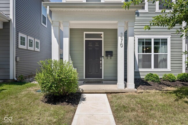 Building Photo - 270 N Warman Ave