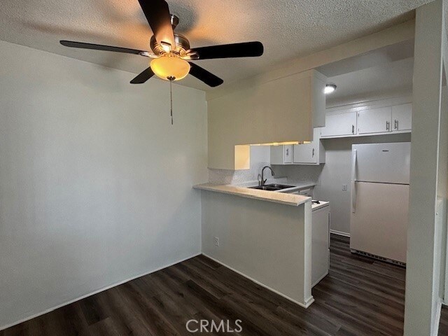 Foto del edificio - 12437 Harris Ave