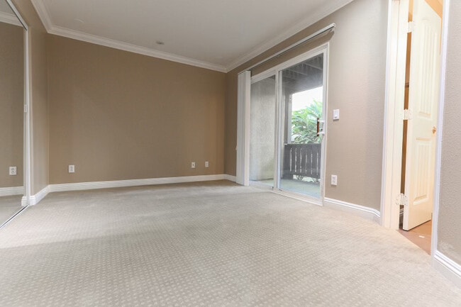 Foto del edificio - 6106 Rancho Brida