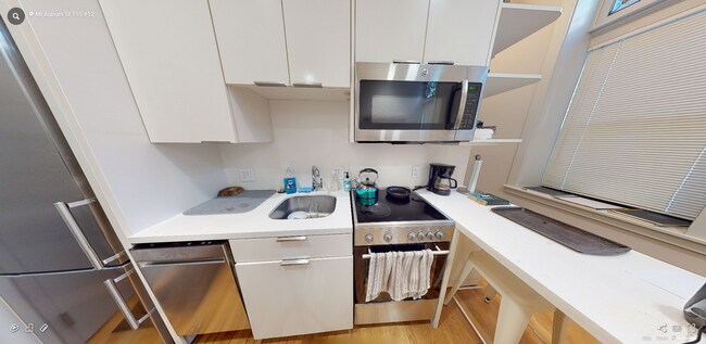 Foto del edificio - 116 Mount Auburn St
