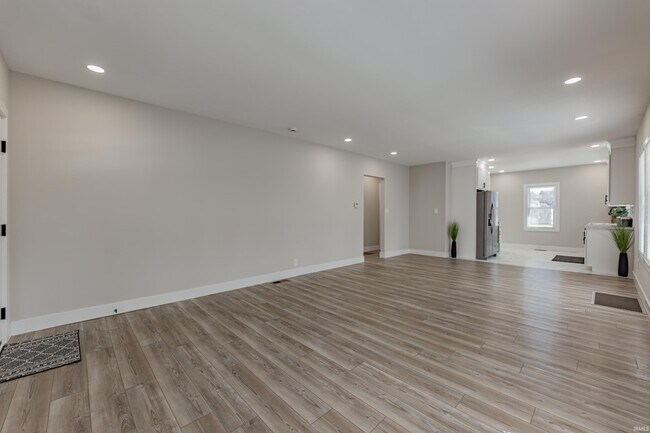 Foto del edificio - 808 S Cullen Ave