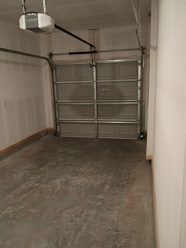 Foto del edificio - Newly Built 3BR/3BA Home in West Ortega La...