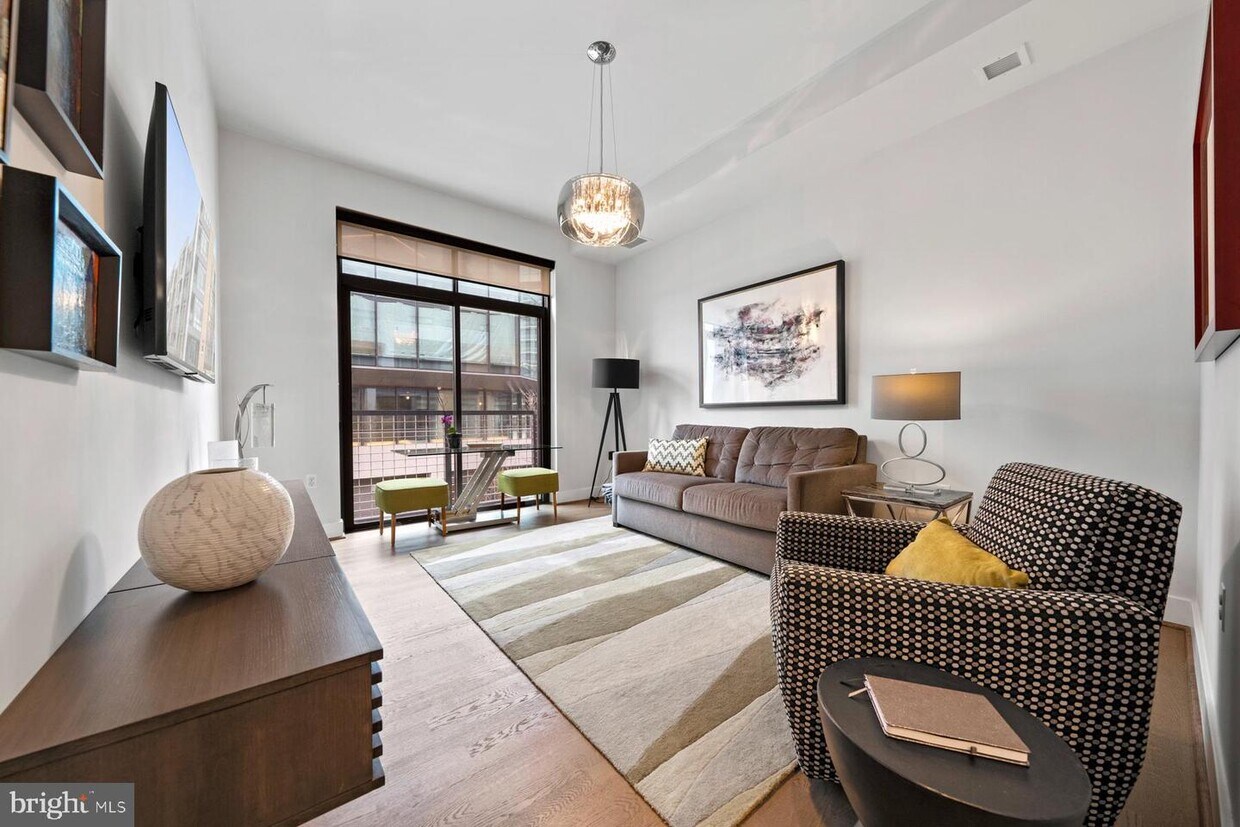 Foto principal - 525 Water St SW