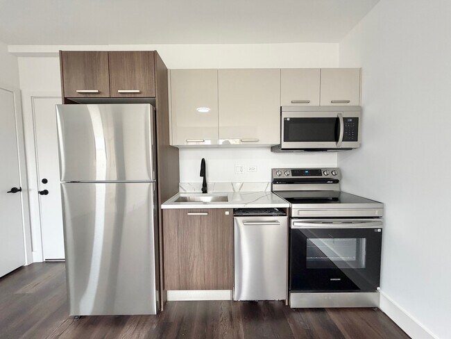 Foto del edificio - 5647 N Ashland Ave