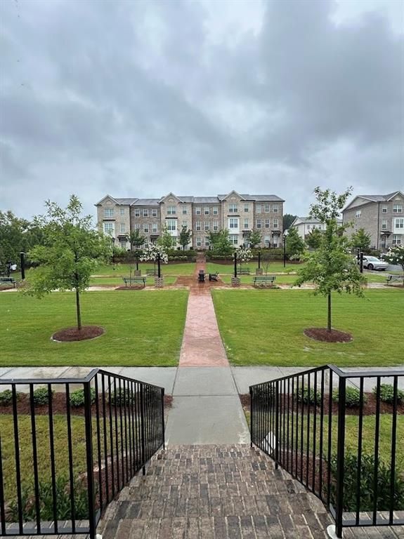 Foto del edificio - 4405 Sims Pk Overlook
