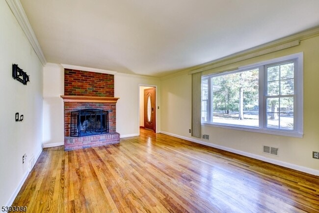 Building Photo - 109 Edgewood Dr