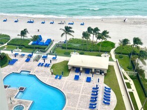 Building Photo - 17555 Collins Ave