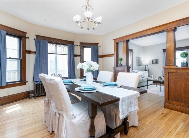 Foto del edificio - 2642 Emerson Ave N