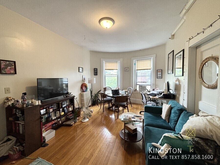 Photo - 1481 Beacon St, Brookline, MA 02446-43R
