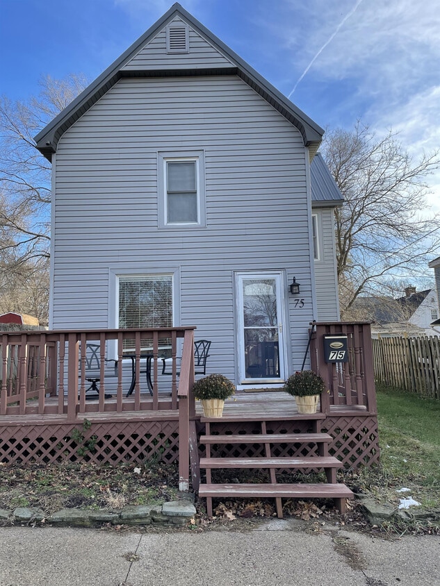 Primary Photo - 75 Union St