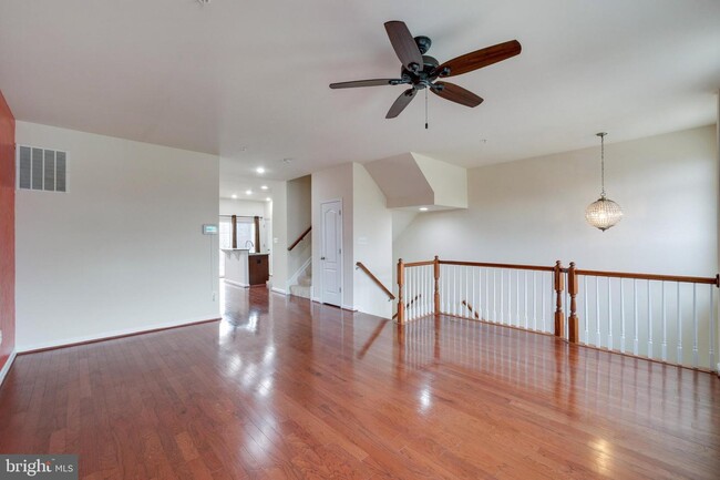 Building Photo - 2939 Sedgemore Pl