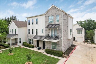 Building Photo - 2624 Metcalfe Rd