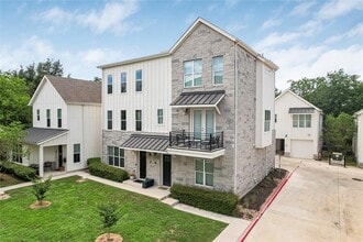Building Photo - 2624 Metcalfe Rd