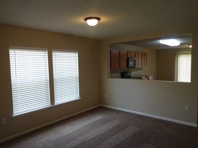 Building Photo - 75086 Ravenwood Drive