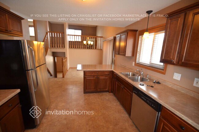 Foto del edificio - 6163 Kalland Dr