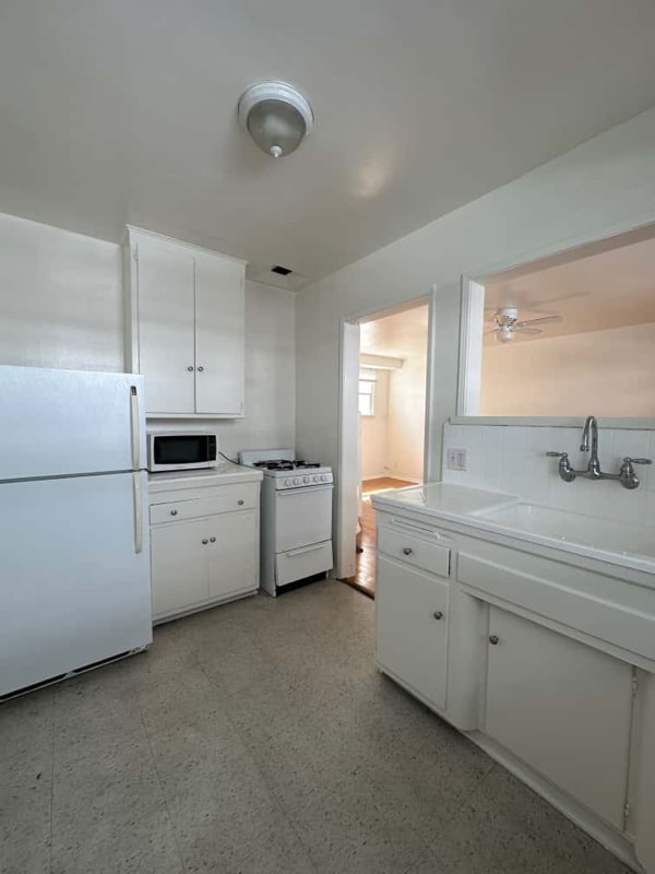 Foto del edificio - 1737 N Sycamore Ave