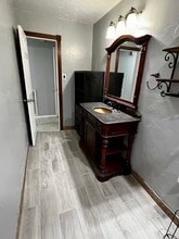 Building Photo - 4030 Thistledown Dr