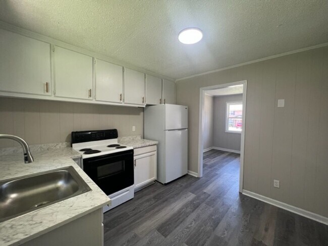 Building Photo - 4946 Galveston Dr