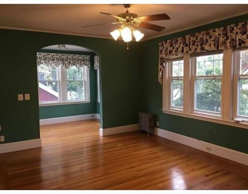 Building Photo - 11 Holly St