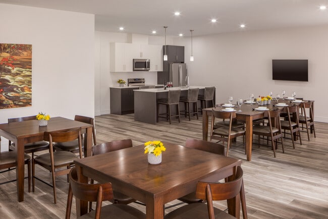 Photo du bâtiment - Brookside Terrace Apartments
