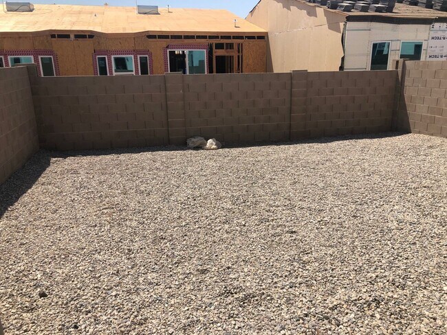 Foto del edificio - Brand new & Gorgeous Townhomes