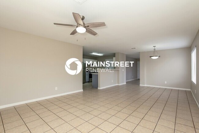 Foto del edificio - 4 Bedroom Pet-Friendly Home in PHOENIX, AZ with Main Street Renewal