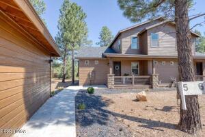 Building Photo - 2960 W Villa Loop