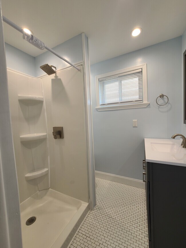 Bathroom - 68 Hillside St