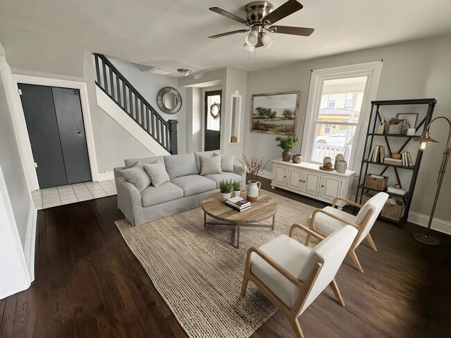 Building Photo - 3 Bedroom House Available in Hershey!