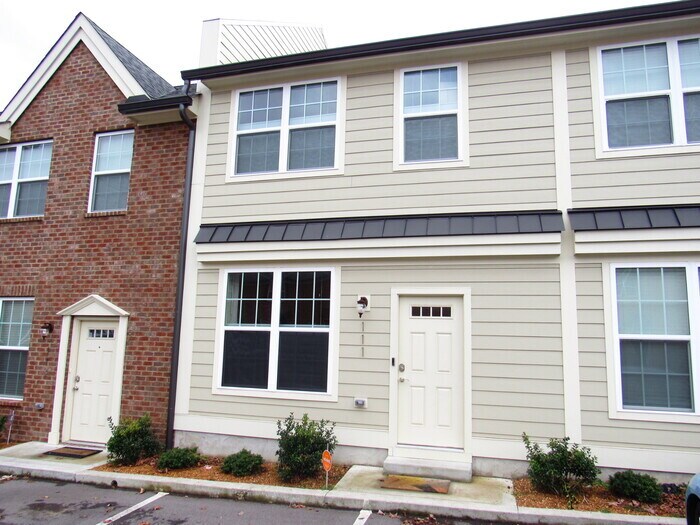 East Nashville townhome available! Townhouse for Rent in Nashville, TN