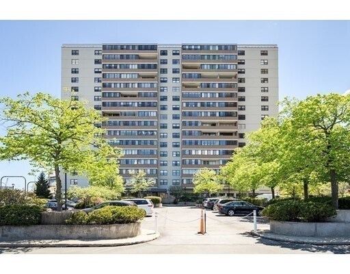 Building Photo - 6 Whittier Pl