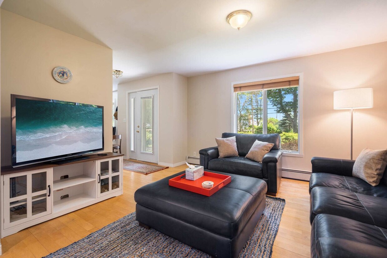 Foto principal - 28 Shoals View Dr