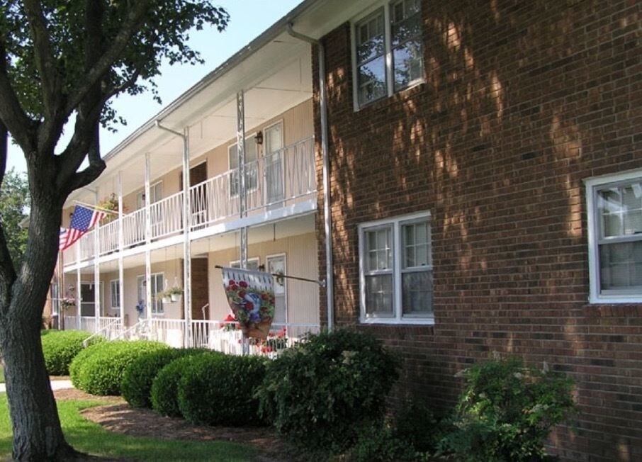 400 Crestview Ave SW Unit 2BR, Wilson, NC 27893 Condo for Rent in