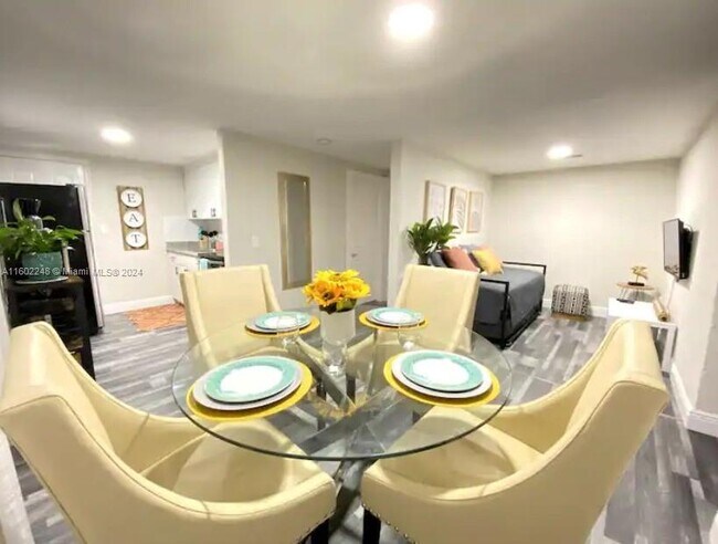 Foto del edificio - 1747 NW 77th St