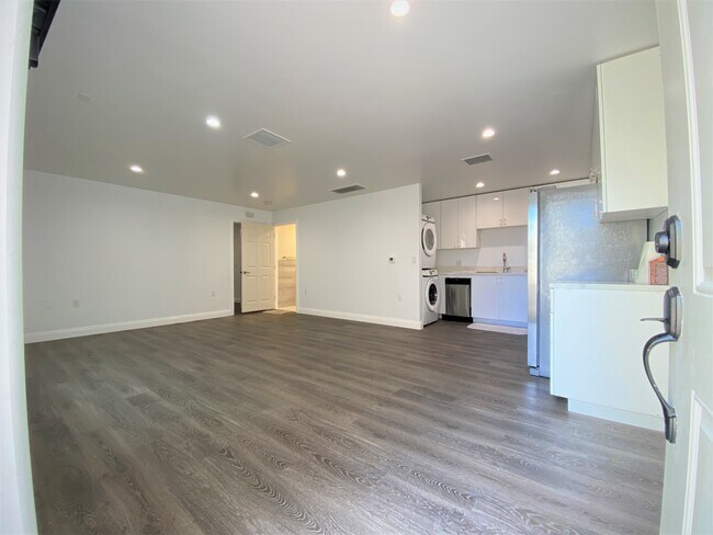 Foto del edificio - 428 N Harvard Blvd