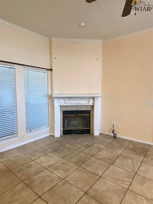 Building Photo - 4809 Olympic Dr