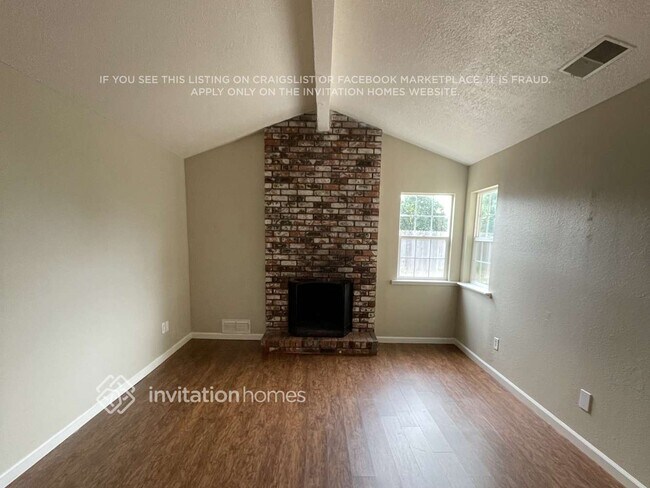 Foto del edificio - 8571 Fairlawn Ct