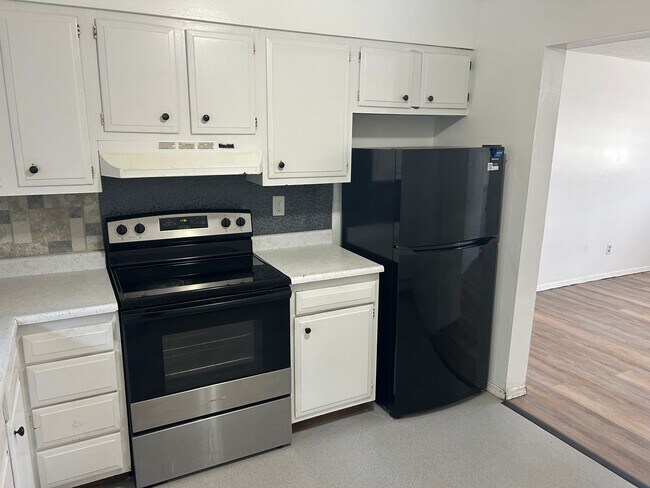 Foto del edificio - 1720 E 12th St