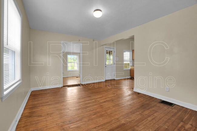 Building Photo - 411 N 20th St