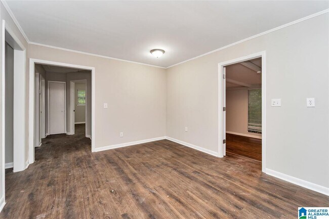 Foto del edificio - 3052 Pine Hill Dr