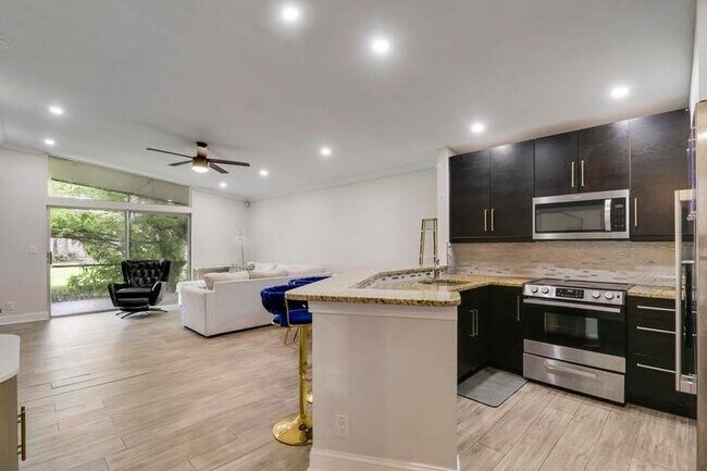 Foto del edificio - 11606 Orange Blossom Ln