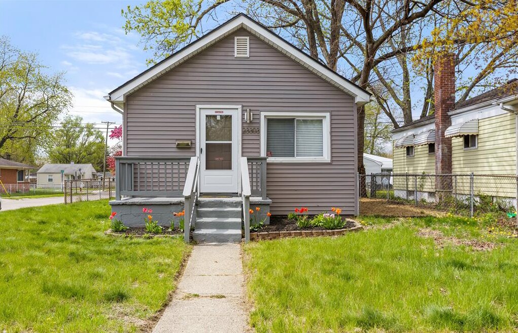 Primary Photo - 23303 Stauber Ave