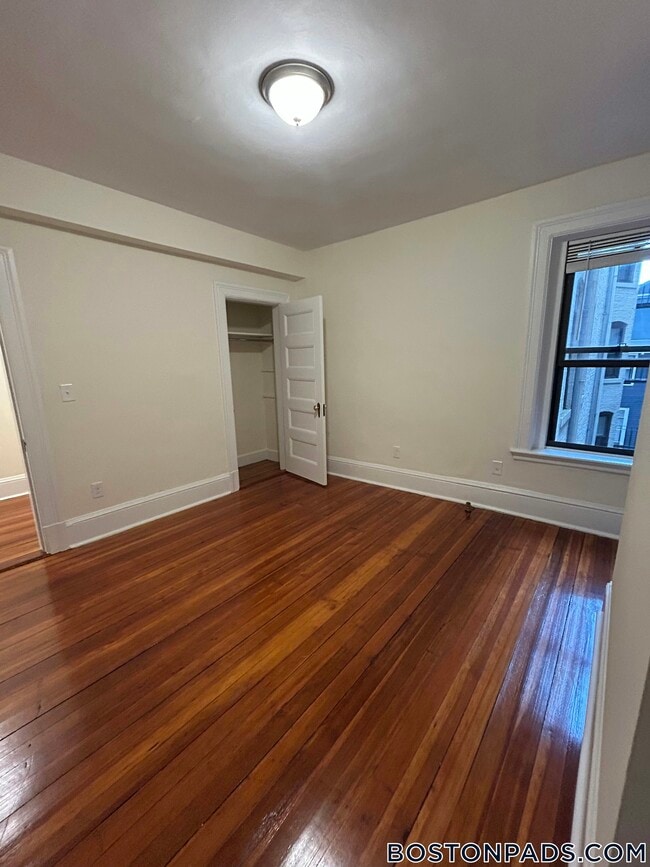 Foto del edificio - 885 Massachusetts Ave