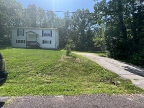 Building Photo - 246 Baker St