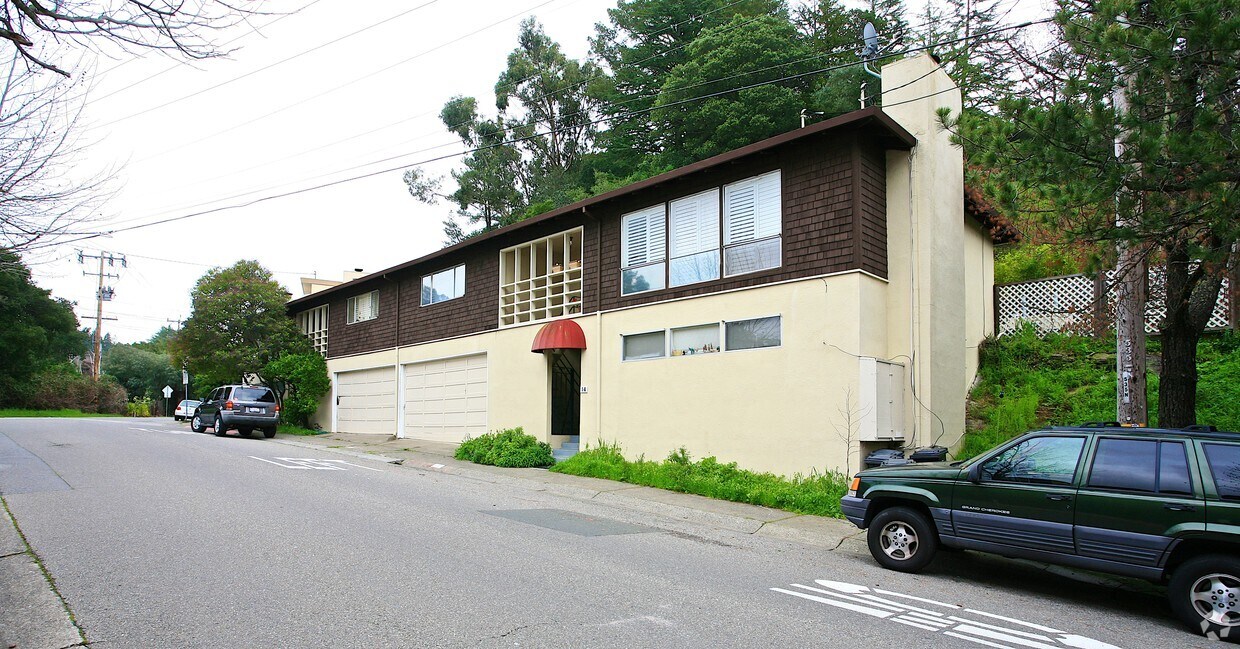 Foto del edificio - 14-16 Forbes Ave