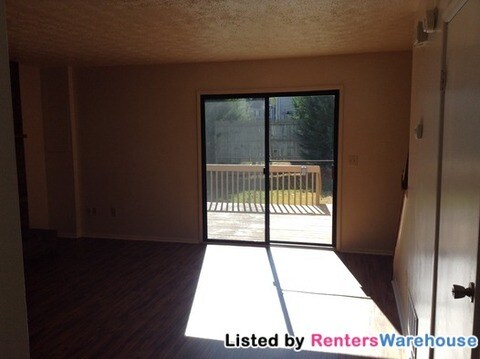 Building Photo - 1406 Springleaf Cir SE