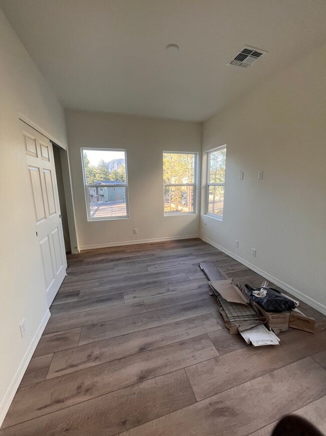 Building Photo - Brand New Never Lived in Luxury 2bd / 2ba unit
