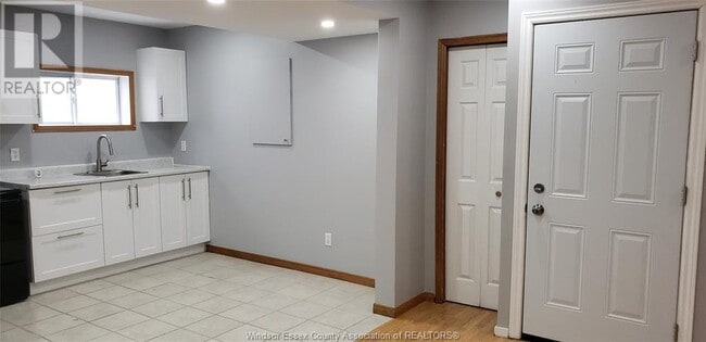 Building Photo - 2643 Carissa Ave