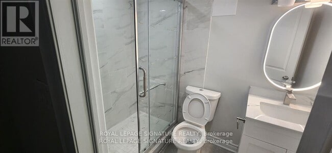 Building Photo - 25 Lyle Dr